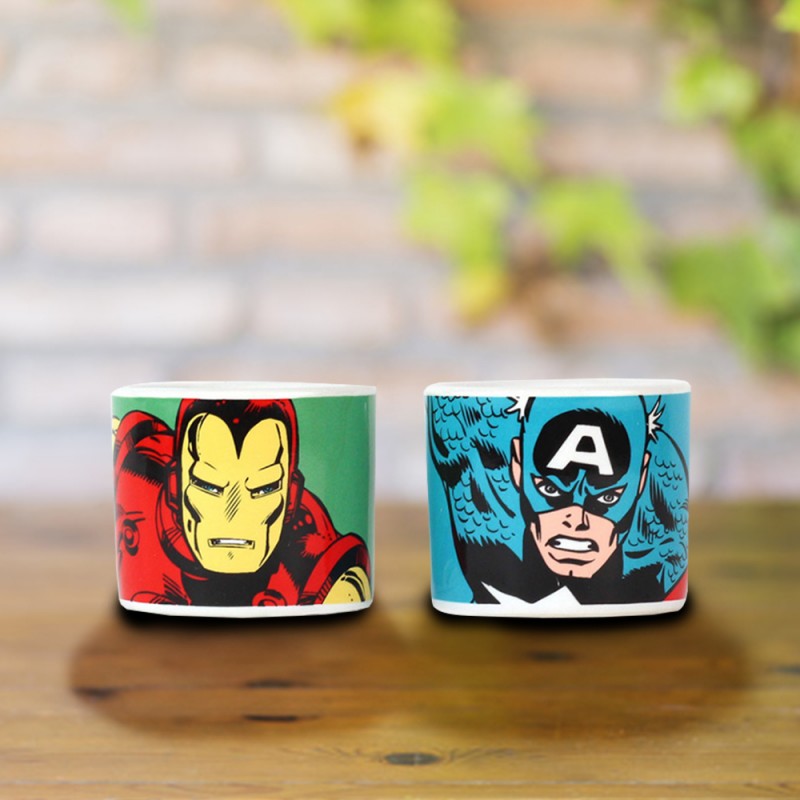 Coquetiers Avengers Marvel A L Effigie De Captain America Et Iron Man Sur Cadeaux Et Anniversaire