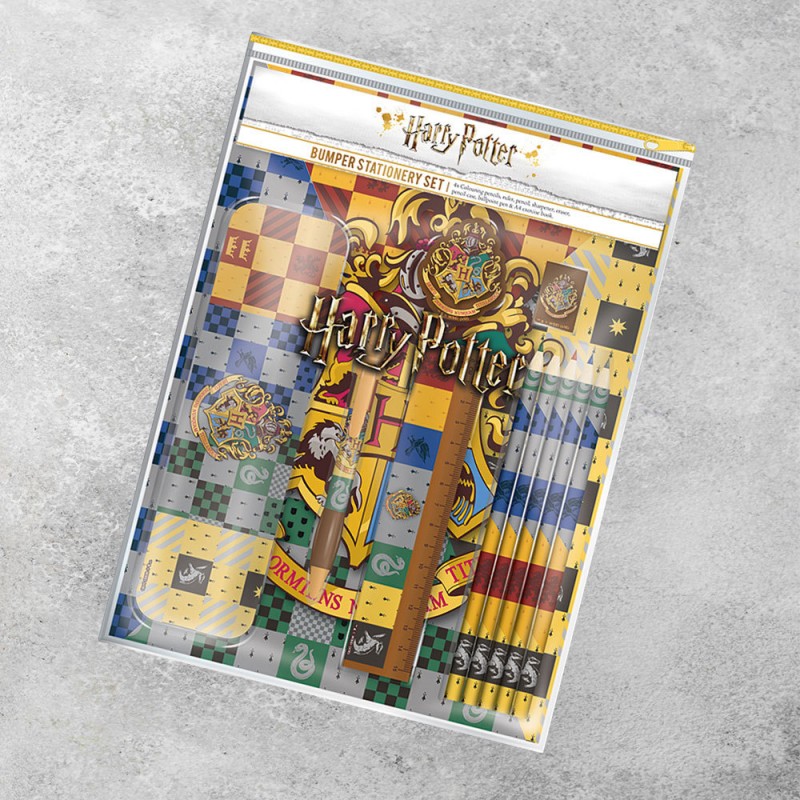 Coffret Harry Potter avec fournitures scolaires Poudlard sur